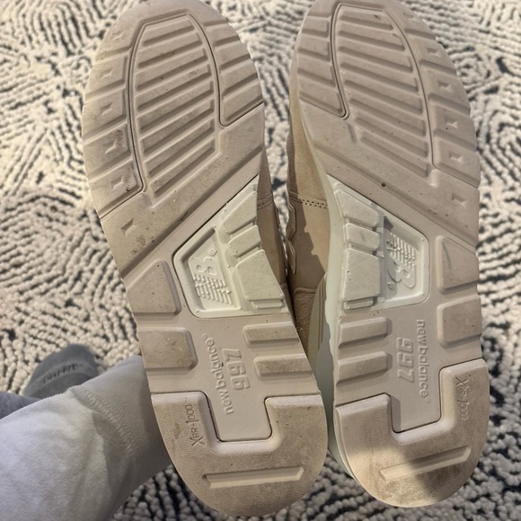 New Balance Taupe and White Sneakers - Picture 7 of 7